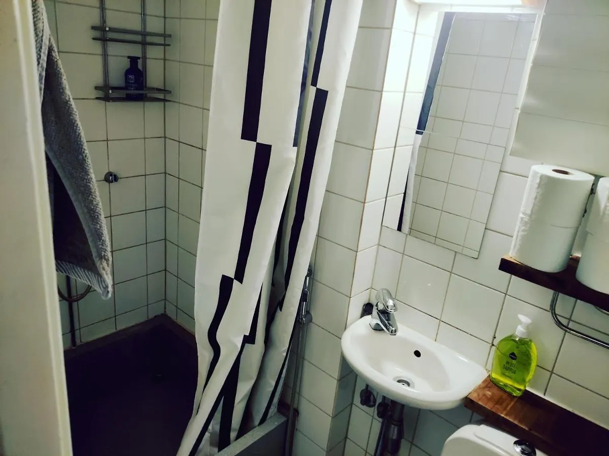 2 Steps From Helsinki Railway Stationシ Apartment 0*,